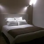 Les Petits Oreillers Hotel