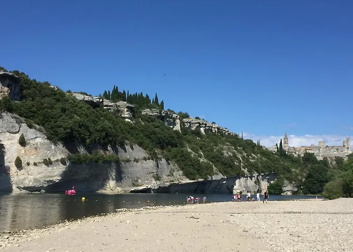 Les Petits Oreillers 3* Saint-Martin-dʼArdèche