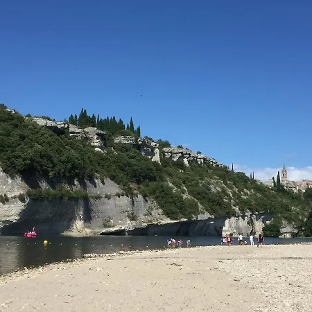 Les Petits Oreillers 3* Saint-Martin-dʼArdèche
